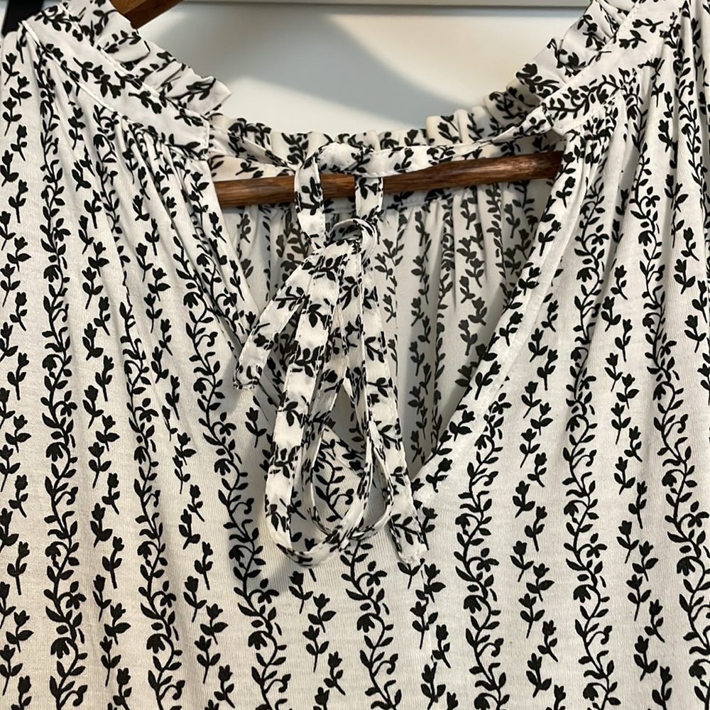 Loft sleeveless blouse mixed media- M - Picture 4 of 6